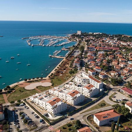 Humagum Sea View Apartment - Garden Palace Umag Exteriör bild
