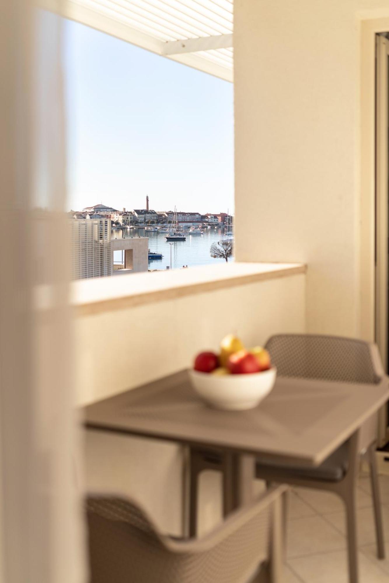 Humagum Sea View Apartment - Garden Palace Umag Exteriör bild