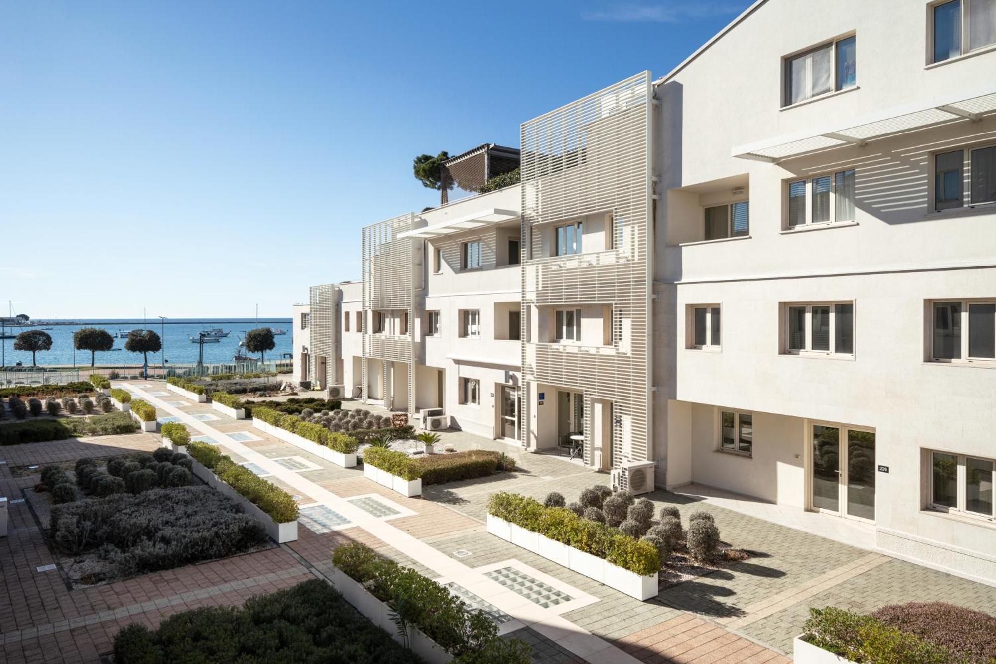 Humagum Sea View Apartment - Garden Palace Umag Exteriör bild