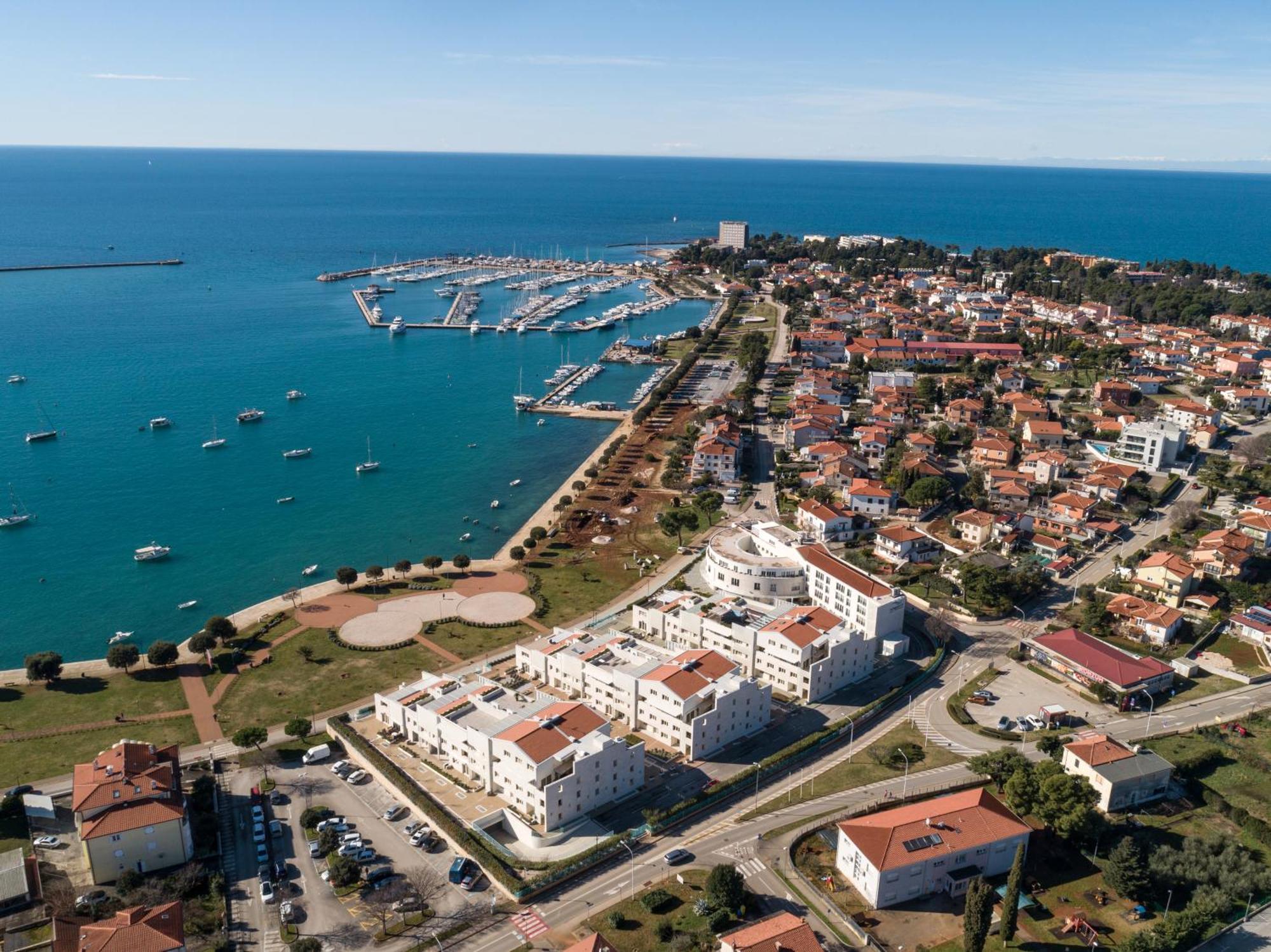 Humagum Sea View Apartment - Garden Palace Umag Exteriör bild