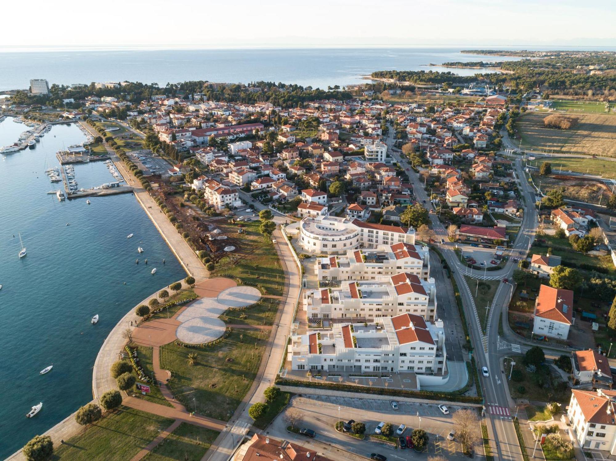 Humagum Sea View Apartment - Garden Palace Umag Exteriör bild
