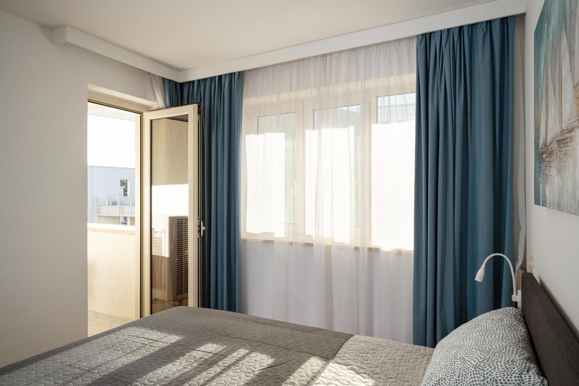 Humagum Sea View Apartment - Garden Palace Umag Exteriör bild