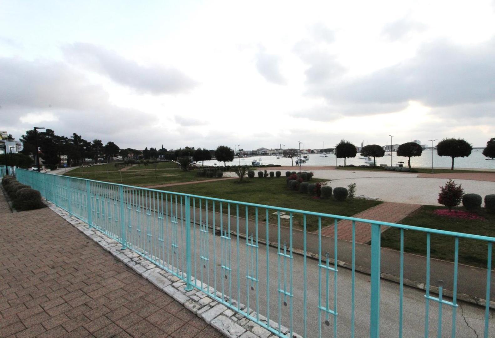 Humagum Sea View Apartment - Garden Palace Umag Exteriör bild